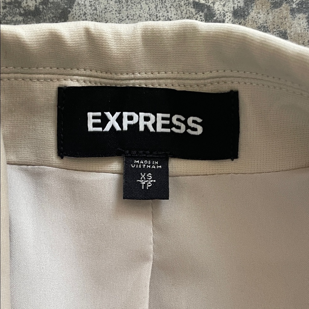 Express Blazer - Picture 3 of 3